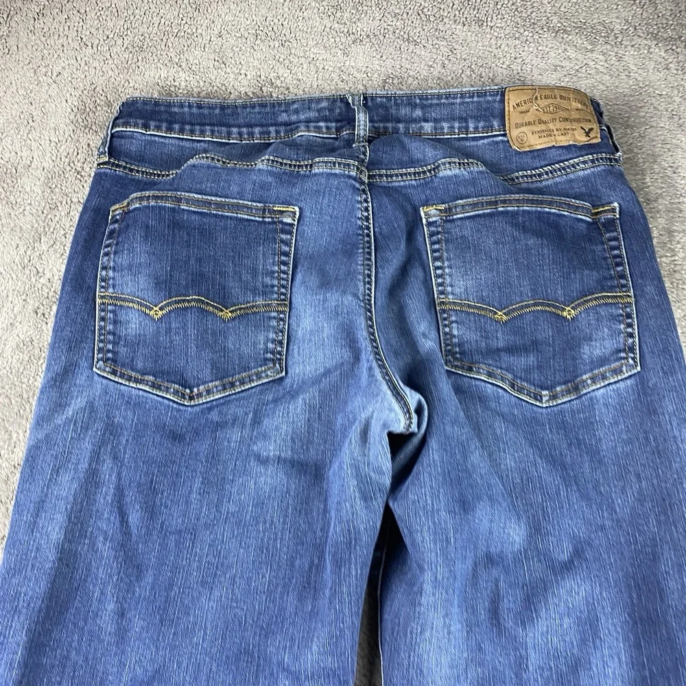 American Eagle Original Straight Jeans Mens Size 34x32 Blue Medium Wash